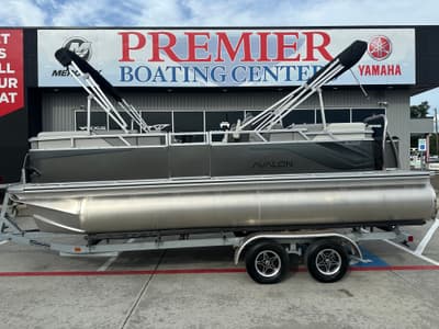 BOATZON | Avalon Venture Quad Lounge 21 2025 BOATZON | Avalon Venture Quad Lounge 21 2025