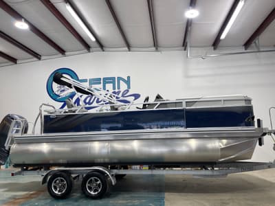 BOATZON | Avalon Venture Rear Fish 21 2025 BOATZON | Avalon Venture Rear Fish 21 2025