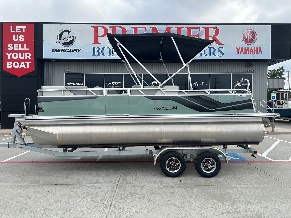 2026 Avalon VNT VRB21 - Sold Boat