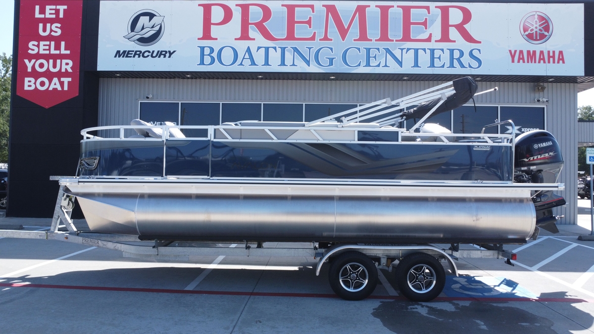 2025 Avalon VNT85 QF21 - Sold Boat