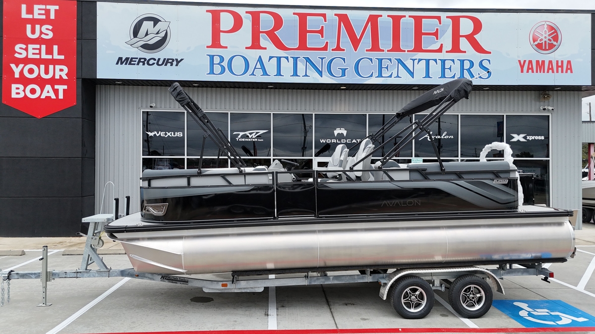 2025 Avalon VNT85 QL23T - Sold Boat