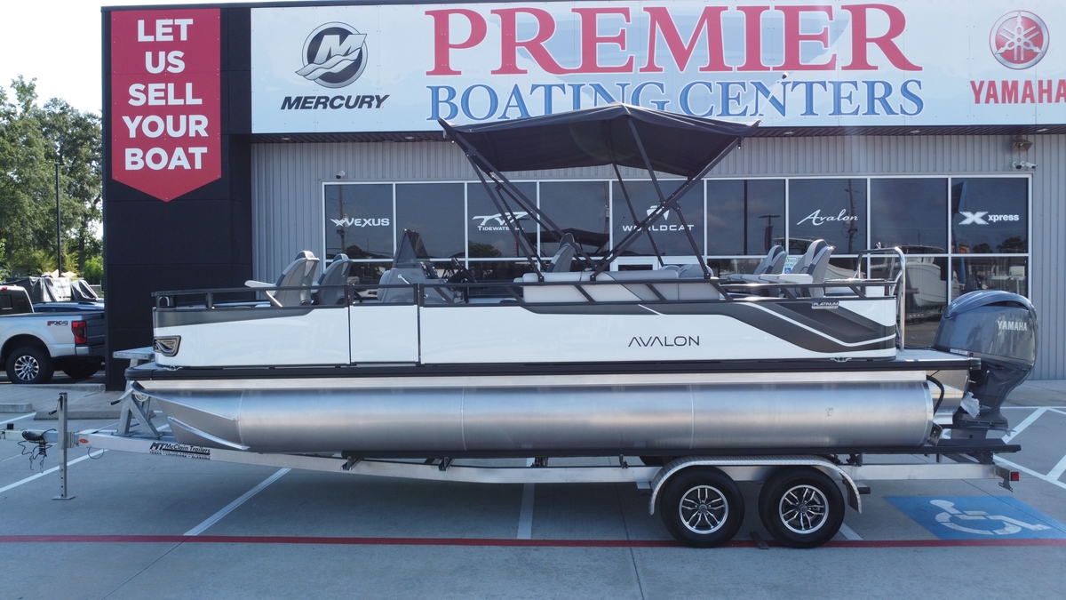 2025 Avalon VNT85CC F23 - Sold Boat