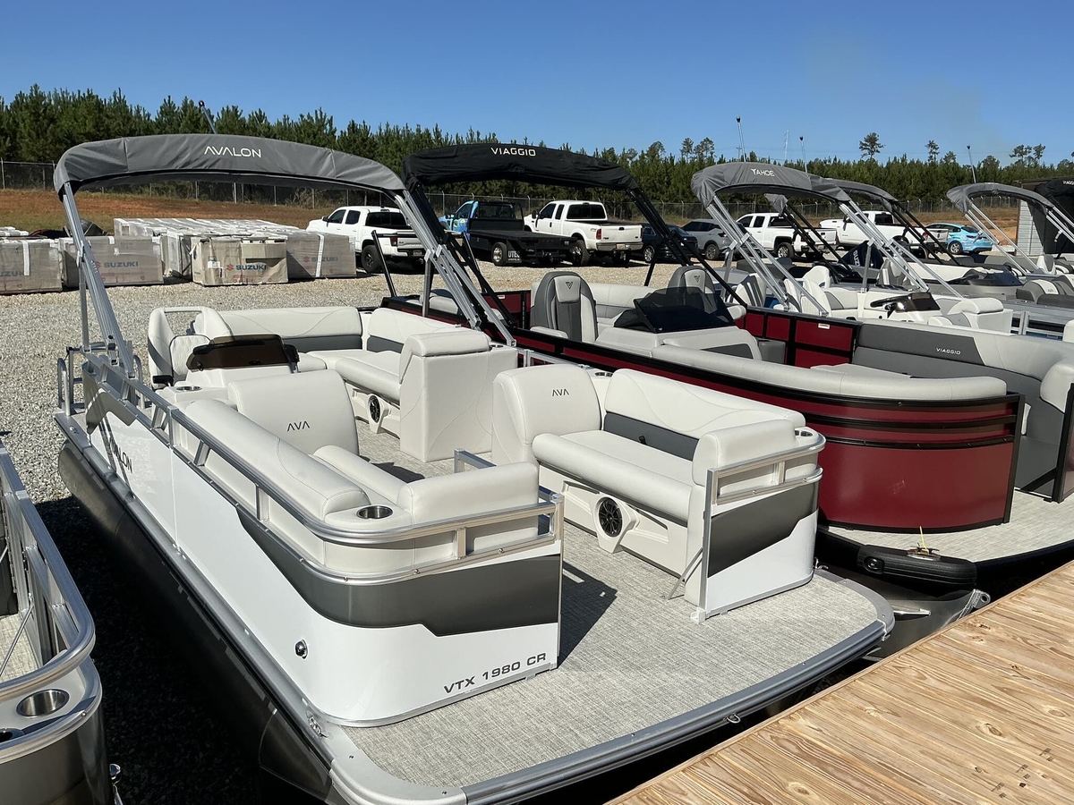 2025 Avalon VTX 19 VTX CRUISE - Sold Boat