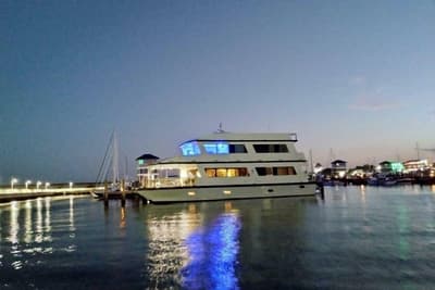 BOATZON | Avenger Custom Luxury Catamaran Coastal Cruiser 2018