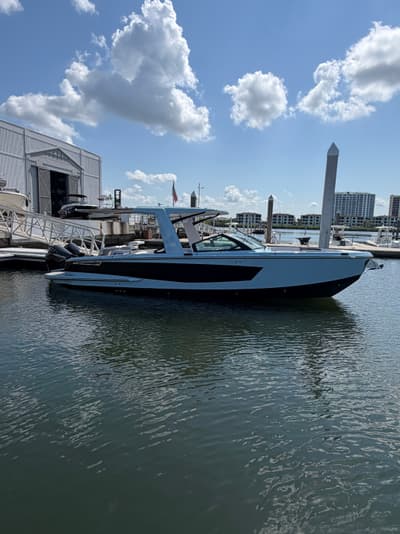BOATZON | Aviara 32 OB 2023