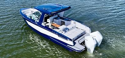 BOATZON | Aviara AV 32 OUTBOARD w JOYSTICK 2022 BOATZON | Aviara AV 32 OUTBOARD w JOYSTICK 2022
