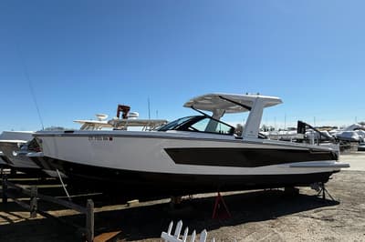 BOATZON | Aviara AV32 IO 2023