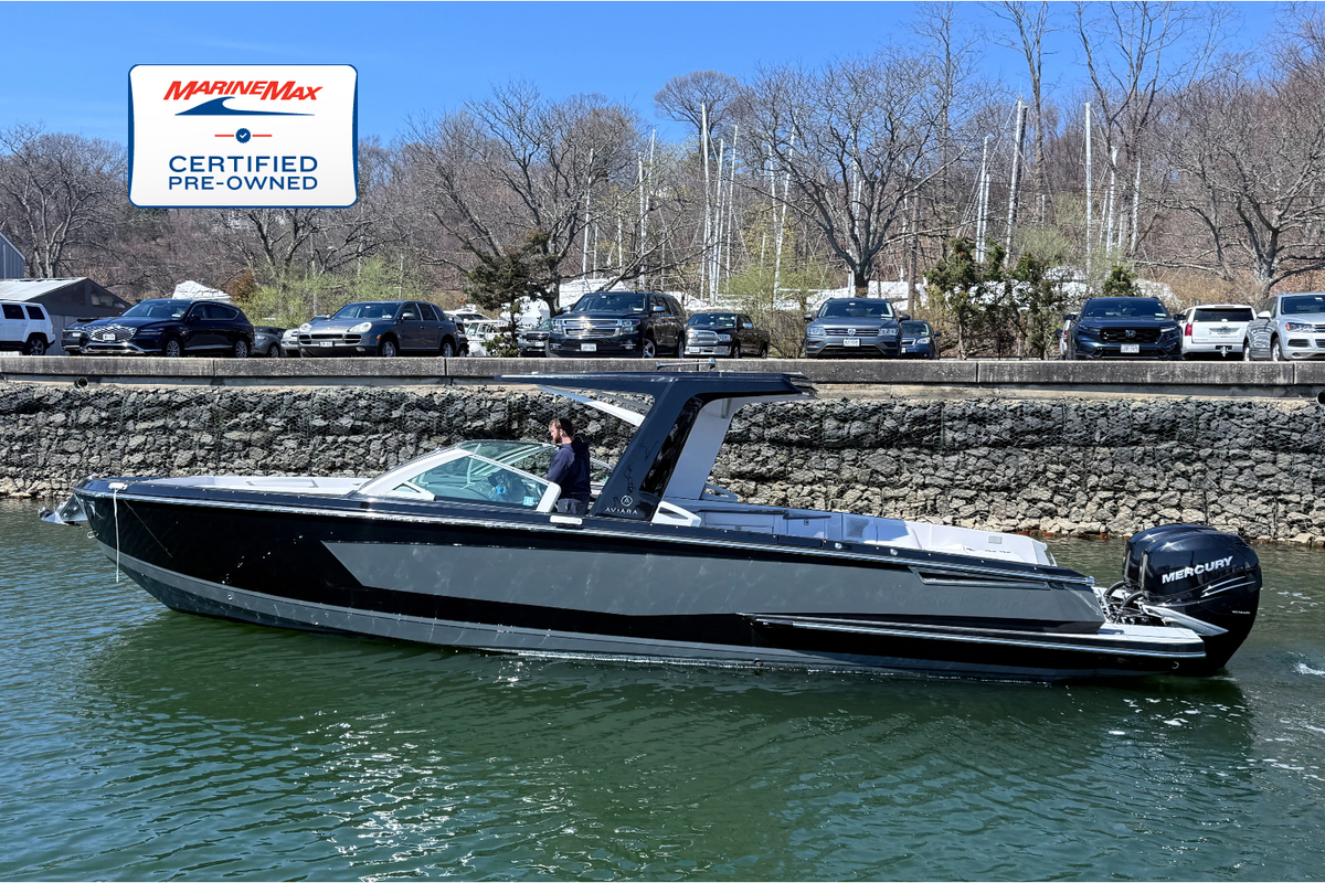 2022 Aviara AV32 Outboard - Sold Boat