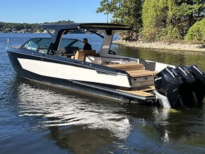 BOATZON | Aviara AV36 Outboard 2022