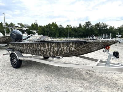 BOATZON | Avid 16 Commander 2027