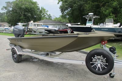 BOATZON | Avid 16 Commander 2027