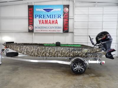 BOATZON | Avid 18 Commander 2026 BOATZON | Avid 18 Commander 2026