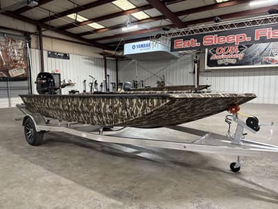 BOATZON | Avid 18 Commander 2027