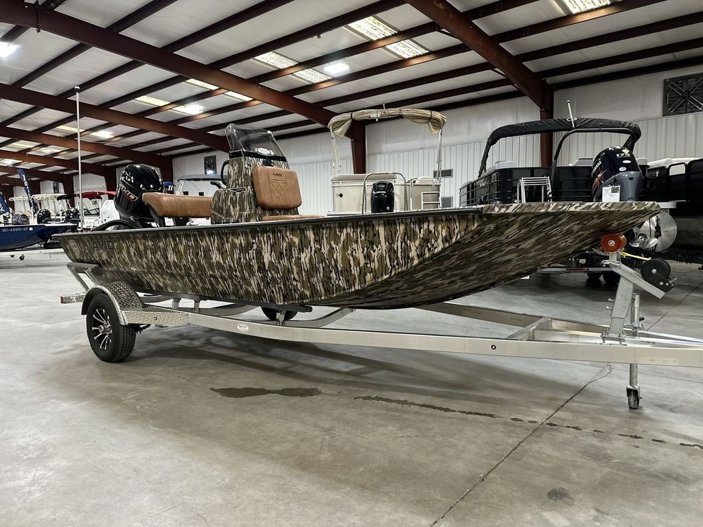 2026 Avid 18 Rogue CC - Sold Boat