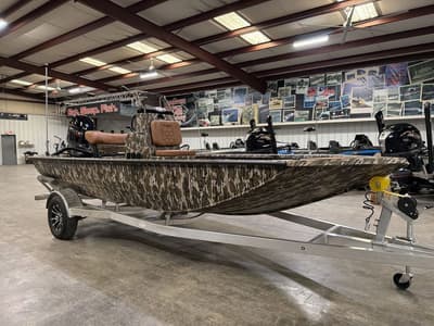BOATZON | Avid 18 Rogue CC 2027