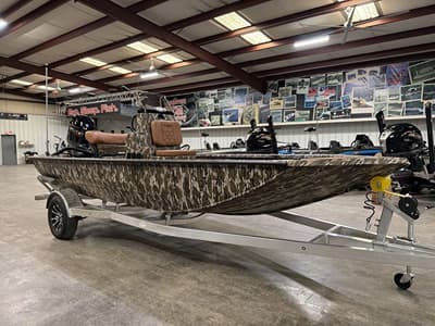 BOATZON | Avid 18 Rogue CC 2027