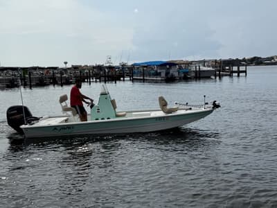 BOATZON | Avid 21 FS 2021