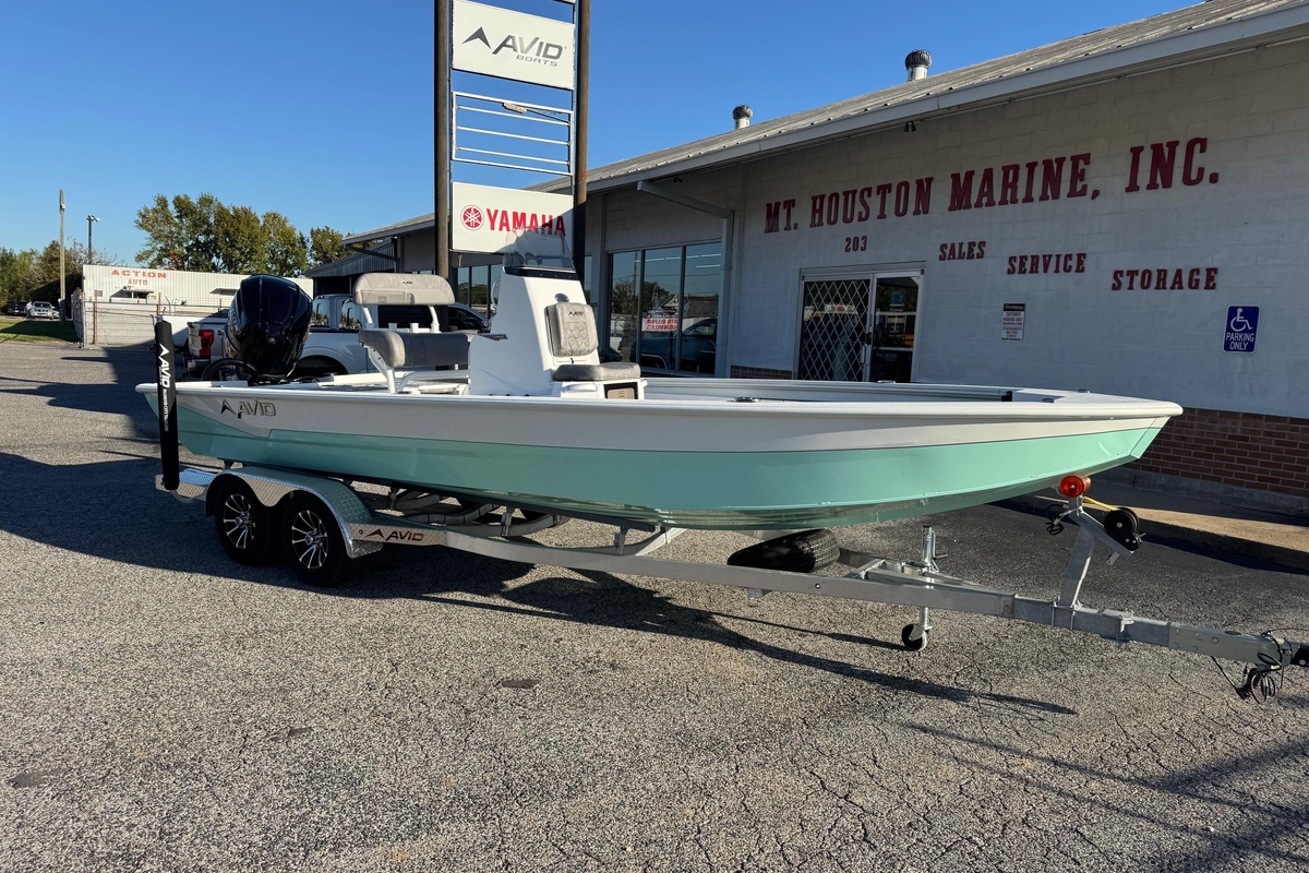 2026 Avid 23 Mag - Sold Boat