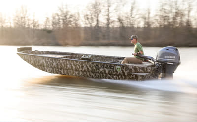 BOATZON | Avid Boats 18 Commander Tiller 2026
