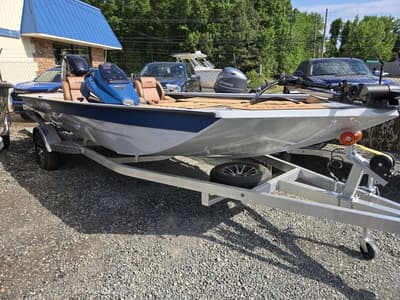 BOATZON | Avid Boats 18 Vertex 2026