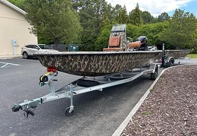 BOATZON | Avid FST 21 2025