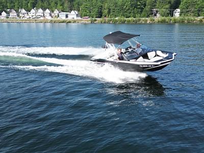BOATZON | Axis A20 2013
