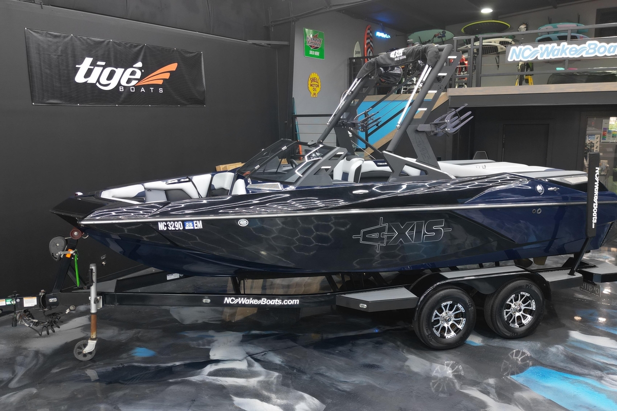 2019 Axis A20 - Sold Boat