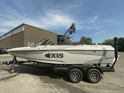 BOATZON | Axis A20 2023