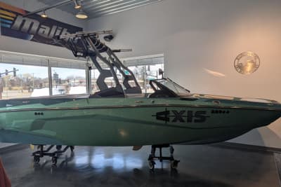 BOATZON | Axis A200 2026 BOATZON | Axis A200 2026