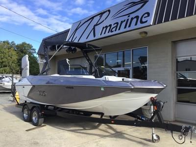 BOATZON | Axis A22 2015