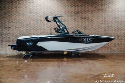 BOATZON | Axis A225 2026