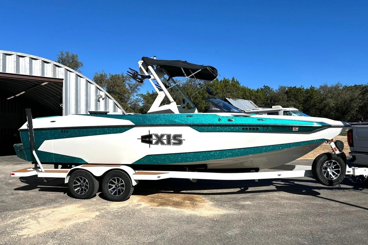 2021 Axis A24 - Sold Boat
