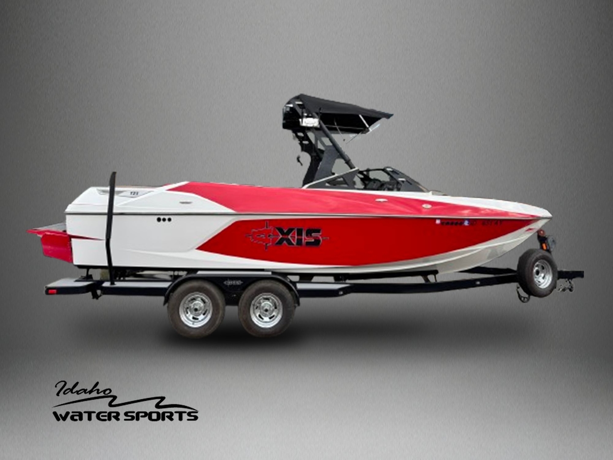 2017 Axis Boats T23 - Sold Boat