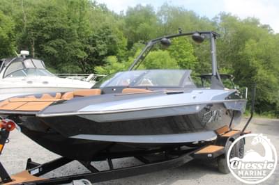 BOATZON | Axis Core Series A20 2025