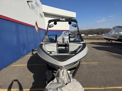 BOATZON | Axis T22 2018