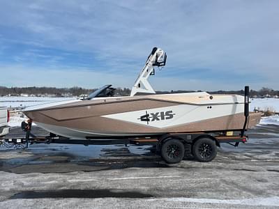 BOATZON | Axis T220 2025 BOATZON | Axis T220 2025