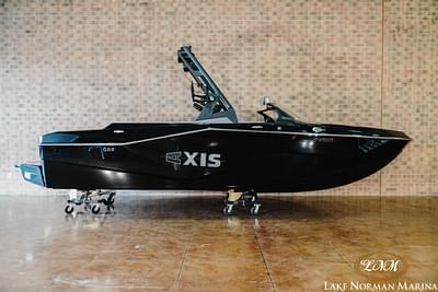 BOATZON | Axis T220 2025