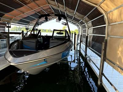 BOATZON | Axis T23 2020