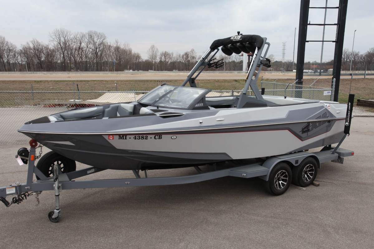 2021 Axis T23 - Sold Boat