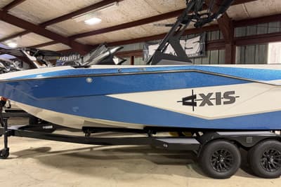 BOATZON | Axis T235 2025