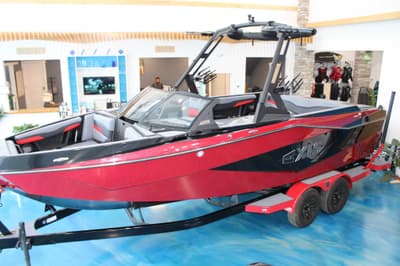 BOATZON | Axis T235 2025