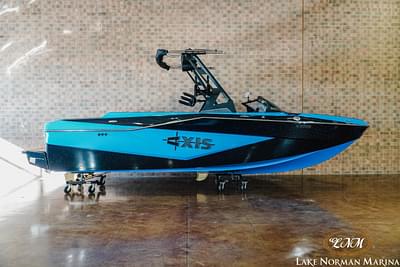 BOATZON | Axis T235 2025