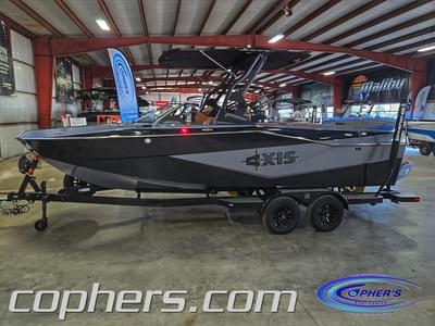 BOATZON | Axis T235 2026 BOATZON | Axis T235 2026