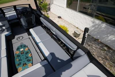 BOATZON | Axis T250 2023