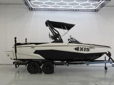 BOATZON | Axis Wake Research A200 2026