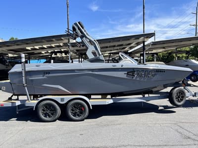 BOATZON | Axis Wake Research A200 2027