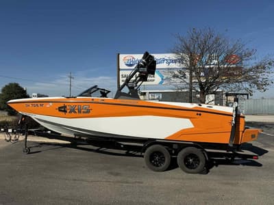 BOATZON | Axis Wake Research A225 2025