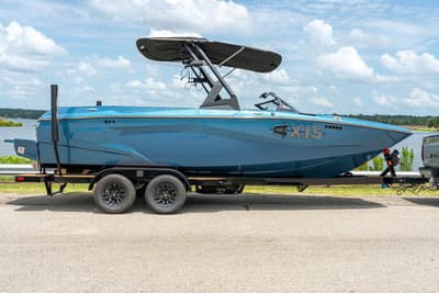 BOATZON | Axis Wake Research A225 2025