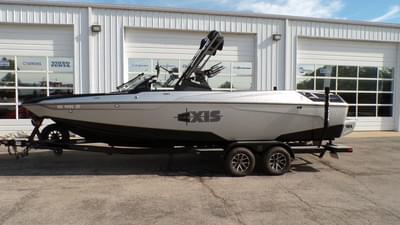 BOATZON | Axis Wake Research A24 2021