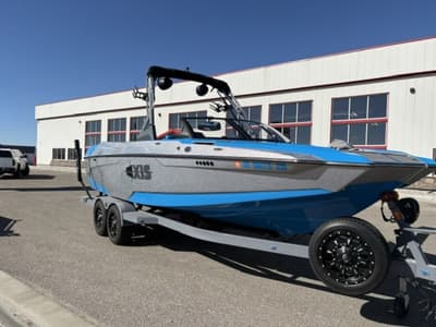 BOATZON | Axis Wake Research A24 2023